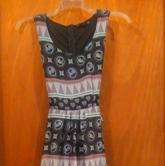 Diva Collection patterned dress - Picture 1 of 3
